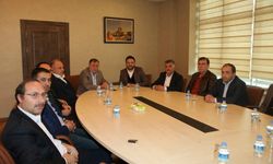 AK Parti yöneticileri NTSO Başkanı Parmaksız’ı ziyaret etti 
