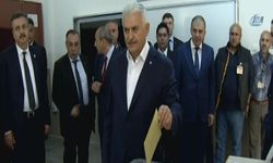 Başbakan Yıldırım Oyunu İzmir'de Kullandı