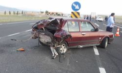 Aksaray’da motosiklet otomobile çarptı: 1 ölü, 1 yaralı 