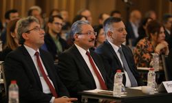 Prof. Dr. Ümit Ukşal, 8. Ulusal Pediatrik Dermatoloji Günleri Başladı 