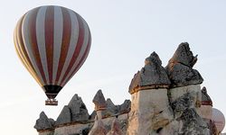 Kapadokya’da Yeni Yılın İlk Gününde De Balon Turları İptal Edildi 