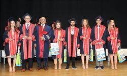 ERÜ Edebiyat Fakültesi Felsefe Bölümü 3. dönem mezunlarını verdi 