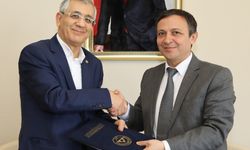 Erciyes Üniversitesi ile Azerbaycan Hazar Üniversitesi Arasında İşbirliği Protokolü İmzalandı 