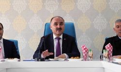 Vali Günaydın muhtarlara cep telefonu numarasını verdi 