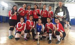 Okullar Arası Voleybol Genç (B) İl Birinciliği Müsabakaları Tamamlandı  