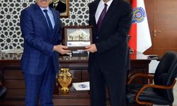 Oto Sanatkarlar Odası'ndan Emniyet Müdürü Kulular'a ziyaret 