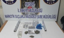 Uyuşturucu tacirleri suçüstü yakalandı