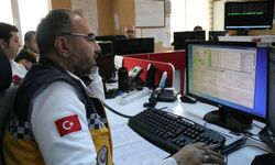 Kapanan yolu açtırmak isteyen, telefonu bozulan 112’yi aradı 