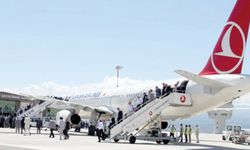 Bir ayda 185 bin 335 yolcu uçak seyahati yaptı 