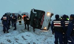 Pınarbaşı’da yolcu otobüsü devrildi: 27 Yaralı