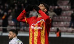İranlı Futbolcu 3 Yıl Daha Kayserispor'da