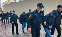 Toplum İçine Çıkacak Yüzleri Kalmamış!