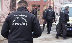 Kendi Babasını ve Hasmını Bıçakla Yaraladı!