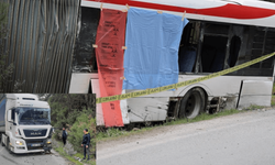 Belediye Otobüsüne TIR Çarptı: 1 Ölü, 4 Yaralı