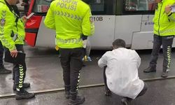 Tramvaya Çarpan Motosikletli Ağır Yaralandı