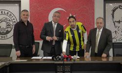 Talasgücü Belediyespor'un 43'lük Futbolcusu Dikkat Çekiyor !