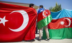 Tüm Türkiye’ye ‘Çırpınırdın Karadeniz’ Şiirini Ezberletti – Türkiye İsmini Böyle Yaşatacak!
