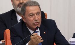 Hulusi Akar Mikrofonunu Açık Unuttu! ‘Oylayıp Reddedeceğiz, Bilgi Geldi…’