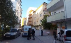 Dehşet Olay: Balkondan Girip Eski Sevgilisinin Arkadaşını Öldürdü!