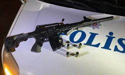 Polisin Şüphesi Dolu Çıktı! Şehrin Ortasında Uzun Namlulu Tüfek Yakalandı