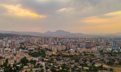 Kayseri Adana Karayolunda Bulunuyor – Herkes Hayran Kalıyor!