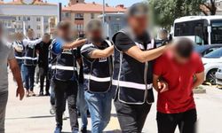 Yol Kenarında Bulunan Erkek Cesediyle İlgili Flaş Gelişme – 14 Kişi Gözaltına Alındı!