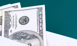 Ünlü Ekonomist Dolar İddialarını Yeniden Gündeme Taşıdı! Servet Transferi Kime Yapılıyor?