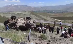 Askeri Araç Devrildi! Yaralı Askerler Var