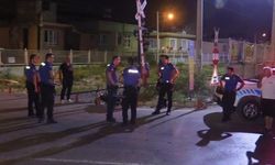 Motosikletli Polisten Kaçtı! Trenle Çarpıştı!