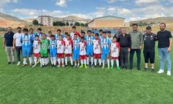 Yeşil Sahalarda Dostluk Kazandı!