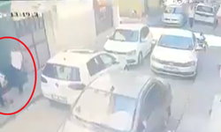 Cinnet Geçiren Adam Yoldan Geçenleri Rastgele Bıçakladı!