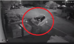 Kayseri’de Aracıyla İş Yerine Daldı! O Anlar Saniye Saniye Kameralarda…