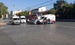 Kayseri'de Otomobil İhbara Giden Ambulansa Çarptı!