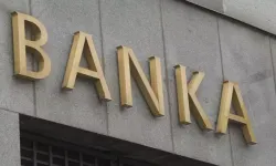 Bu bankada 1 lirası olan dikkat etsin: Yüzlerce şubesini kapatacak