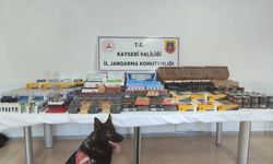 Kayseri'de Jandarma ekipleri 1 Milyon 200 Bin TL'lik Kaçak Sigara İle Malzeme Ele Geçirdi!