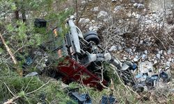 Kontrolden çıkan kamyonet uçuruma yuvarlandı: 1 ölü, 1 yaralı