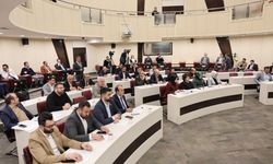 Kayseri'de belediye meclisinde gergin anlar: Yerinizde oturacaksınız, haddinizi bileceksiniz