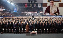 AK Parti MKYK’da Kayseri’den bir isim daha! Ünlü profesör listede