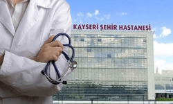 Kayseri Şehir Hastanesi’nde uzman hekim o unvanı aldı!