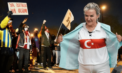 Kayserili vekilin fotoğrafındaki ayrıntı gözlerden kaçmadı! Şaşırtan bayrak detayı