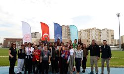Kayseri’de spor engel tanımadı! Özel öğrenciler madalyalara ambargo koydu