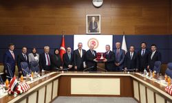AK Parti Kayseri Milletvekili Hulusi Akar: Suriye'nin siyasi ve toprak bütünlüğünü destekliyoruz!