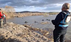 Kayseri'de Kızılırmak Nehri'nde kaybolan genci arama çalışmaları devam ediyor