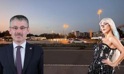 Ünlü popçunun 'Zıplamayan Tayyipçi' sloganı Kayseri'den tepki gördü!