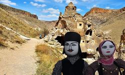 Kayseri'de insan boyunda dev bez bebekler! Turistlerin ilgi odağı oldu