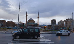 Kayseri’de yalancı güneşe aldanmayın! Kuvvetli sağanak kapıda