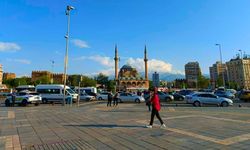 Meteorolojiden Kayseri’ye peş peşe uyarı! Gök gürültülü sağanak alarmı!