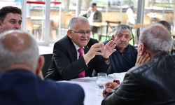 KAYTUR Kahve’de sıcak sohbet: Başkan Büyükkılıç vatandaşlarla buluştu