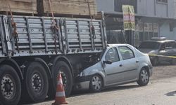 Kamyon ve otomobil çarpışmasında acı son: Ölü ve yaralılar var!