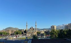 Kayseri’nin o ilçesinde kafaları karıştıran hizmet!